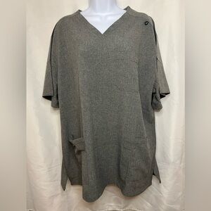 MedGear Grey Three Pocket Scrub Top, size XL, BNWOT